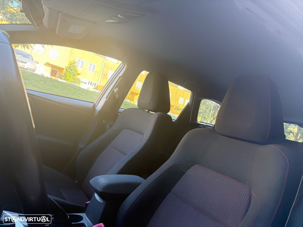 Toyota Auris Touring Sports 1.4 D-4D C.+P.Techo+P.Sport - 18