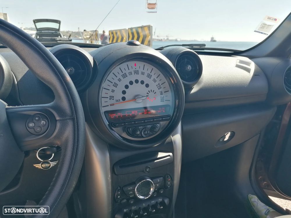 MINI 3 Portas Cooper D - 16