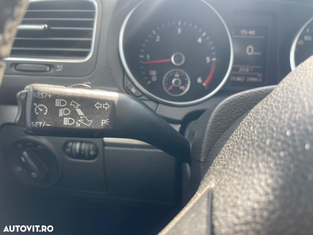 Volkswagen Golf 1.6 TDI DPF Trendline - 26