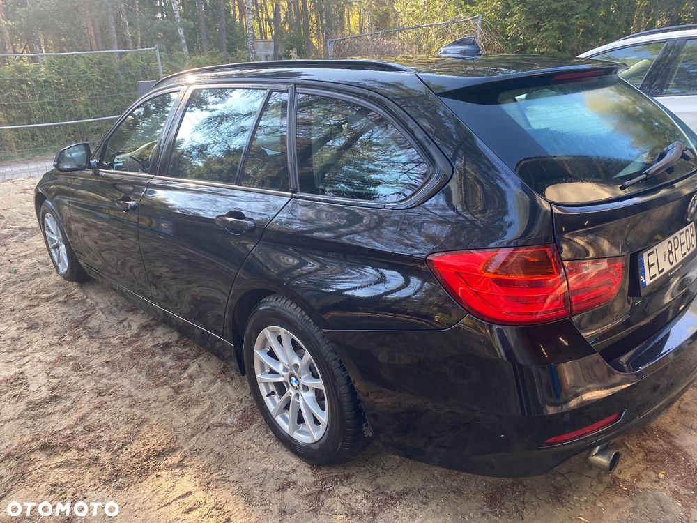 BMW Seria 3 320d - 4