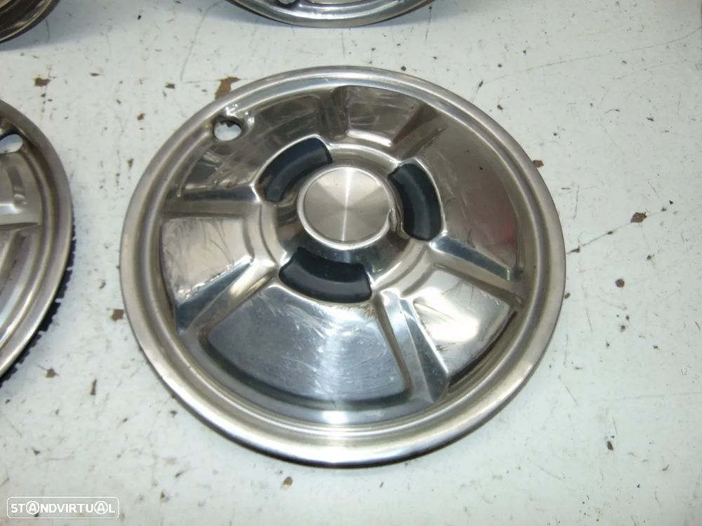 Mazda 818 tampões roda - 4