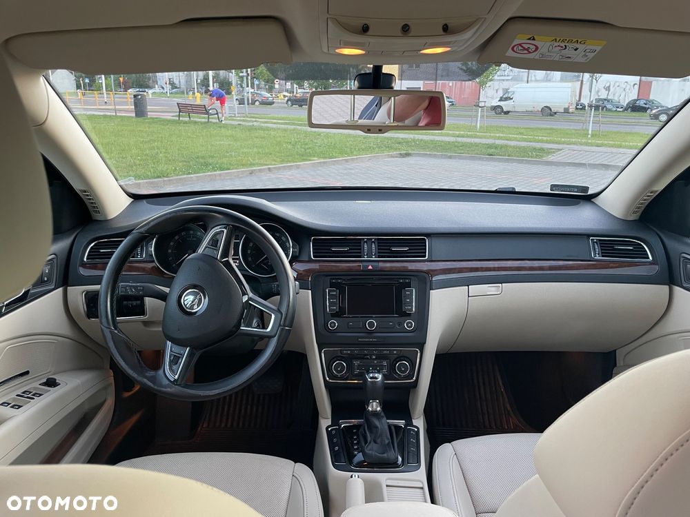 Skoda Superb 2.0 TDI 4x4 Elegance DSG - 7