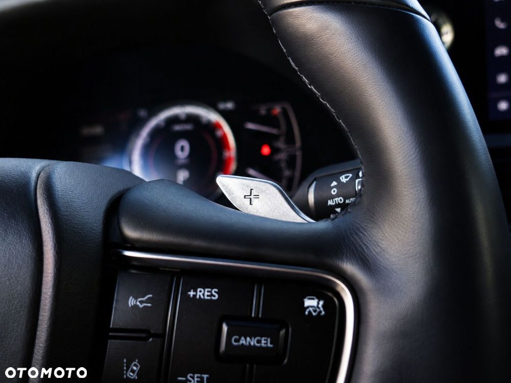 Lexus ES 300h Business Edition - 23