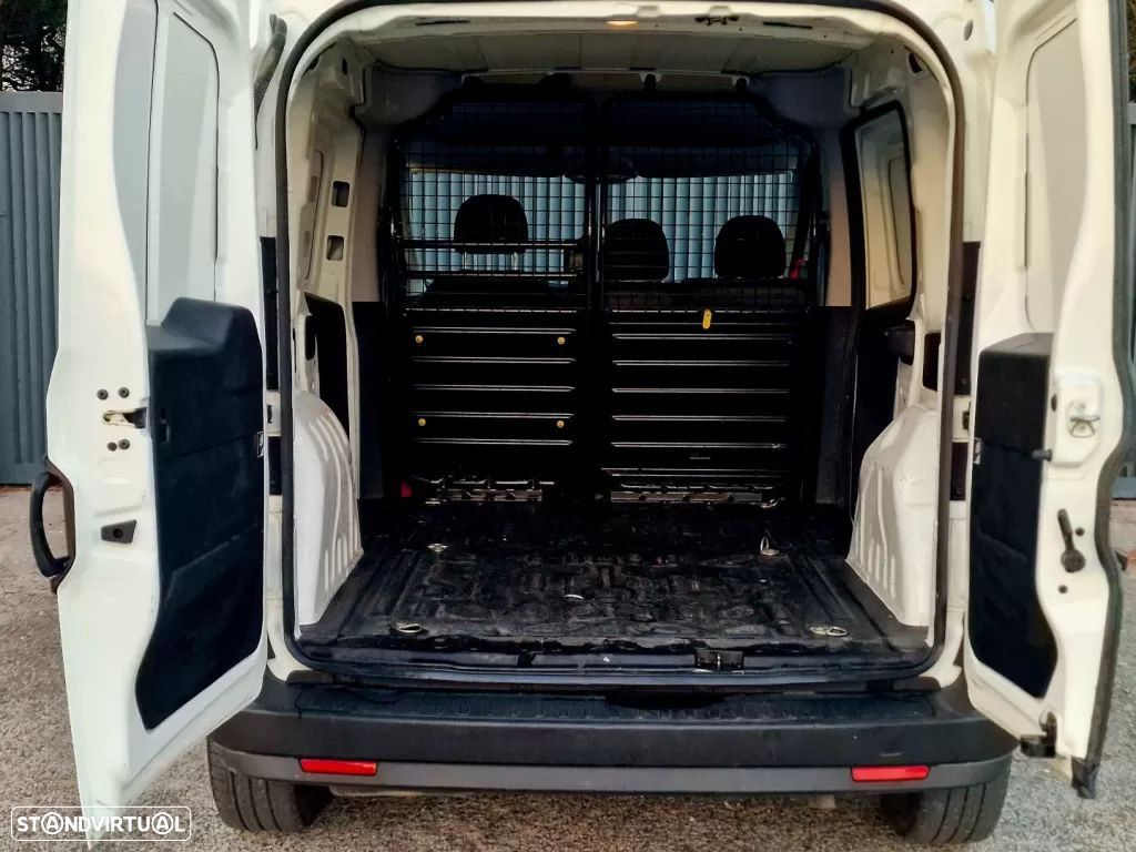 Fiat Doblo Cargo 1.6 Multijet-IVA Dedutível-AC - 11