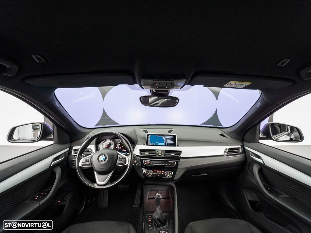 BMW X1 25 e xDrive Corporate Edition - 16
