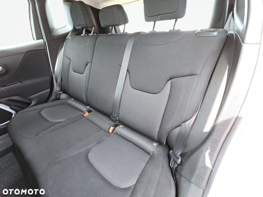 Jeep Renegade - 27