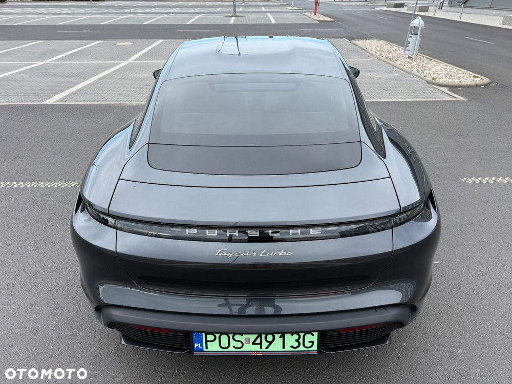 Porsche Taycan Turbo - 21