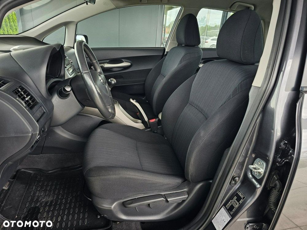 Toyota Auris - 18