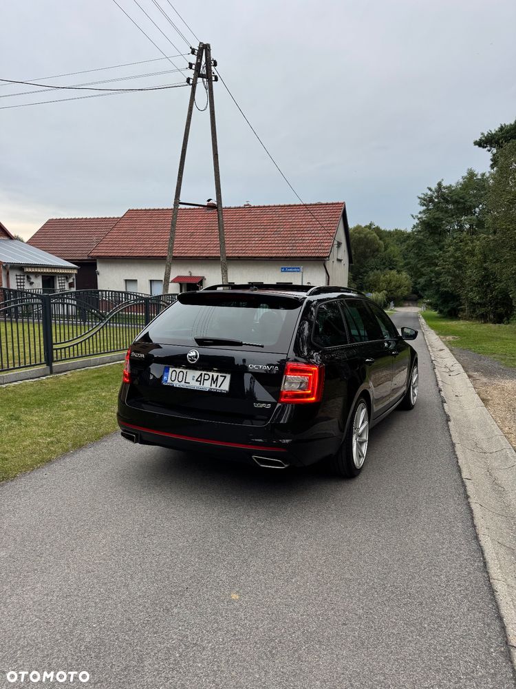 Skoda Octavia 2.0 TDI RS Challenge DSG - 3