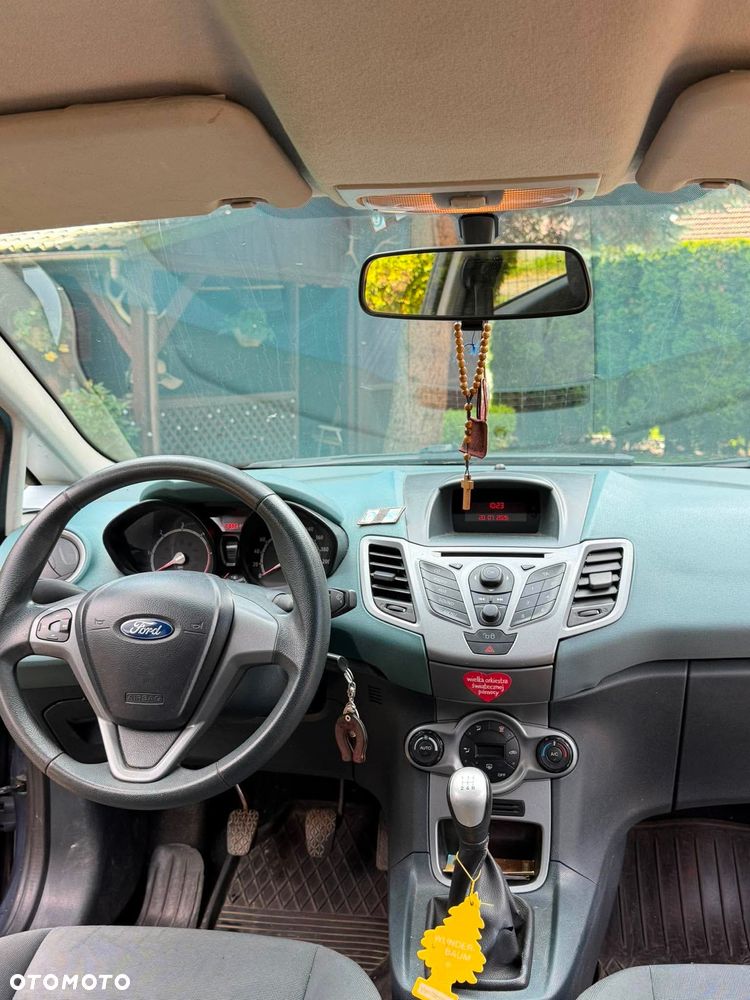 Ford Fiesta - 2