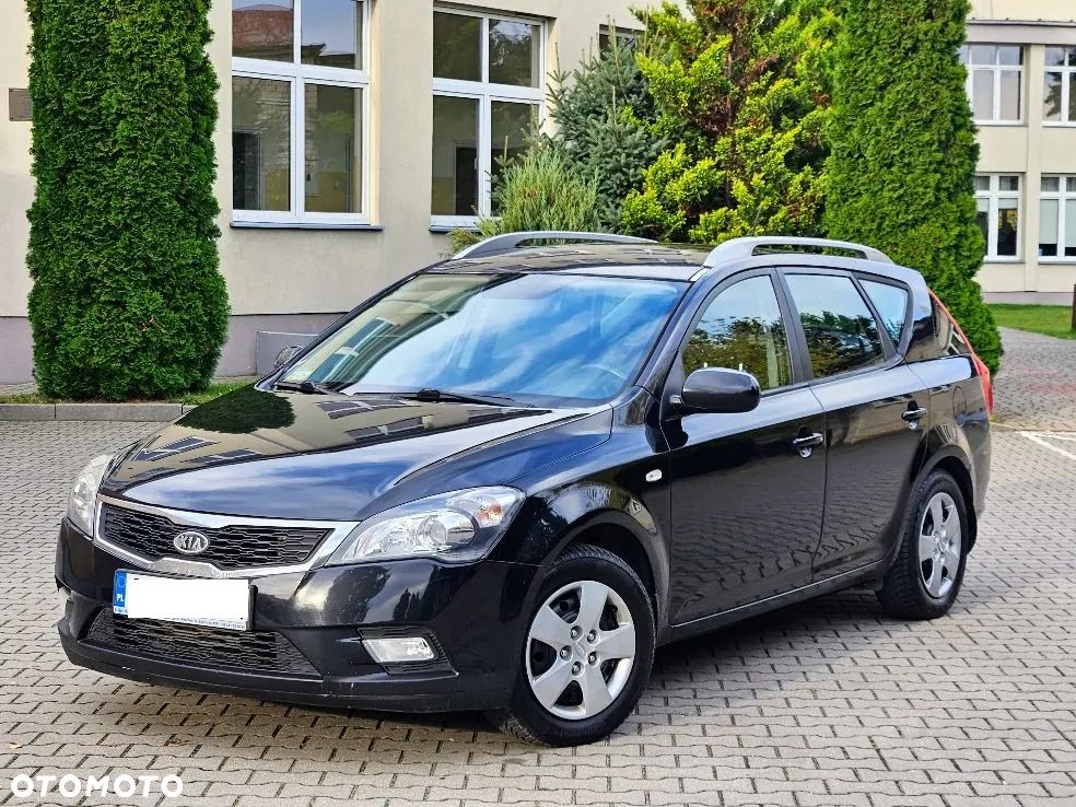 Kia Ceed 2012 photo 4