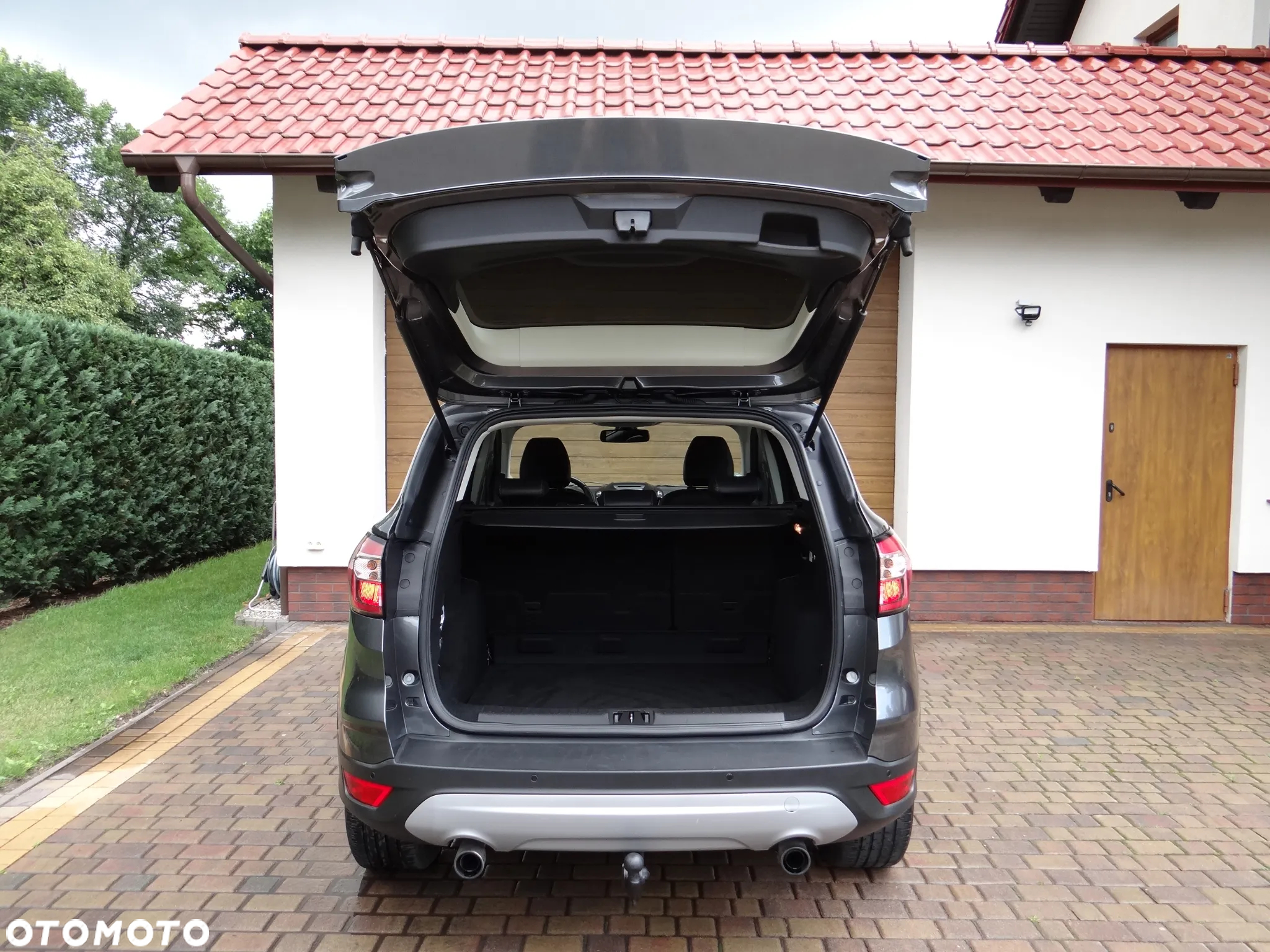 Ford Kuga 1.5 EcoBoost 2x4 Titanium - 5