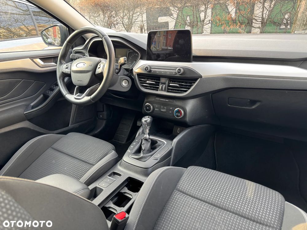 Ford Focus 1.0 EcoBoost Trend Edition - 8