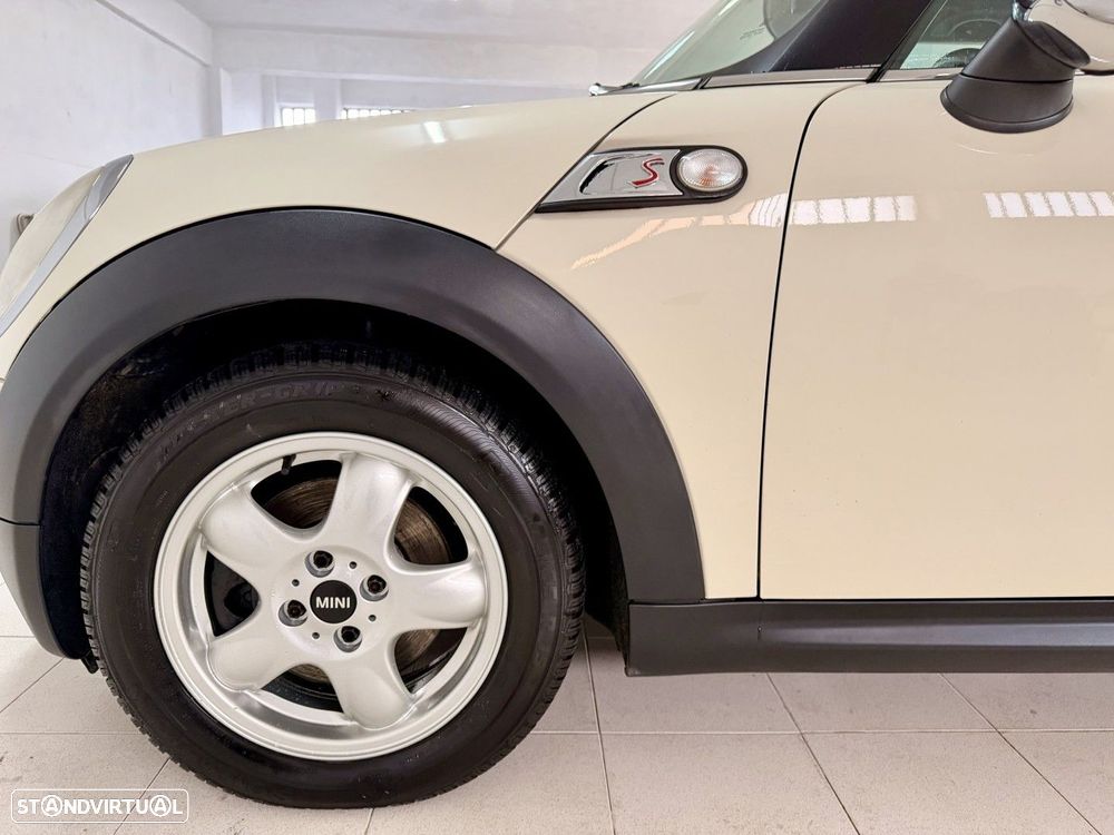 MINI 3 Portas One - 6