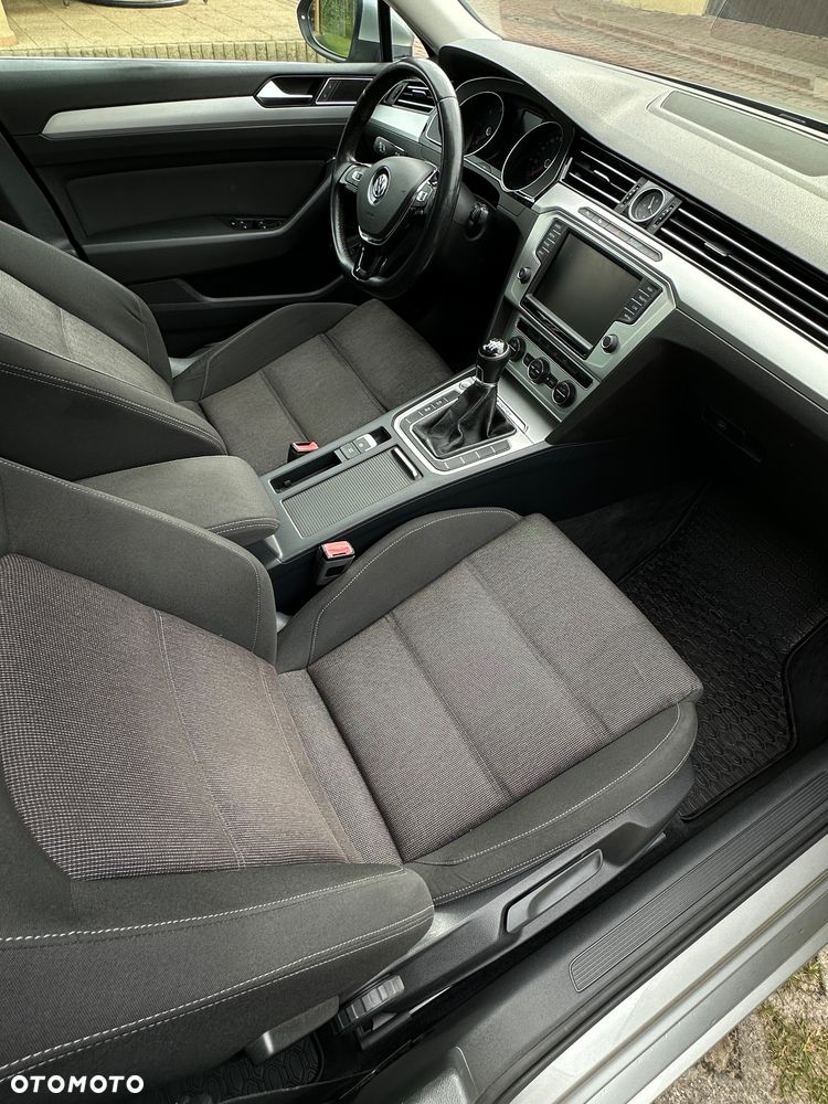 Volkswagen Passat 2.0 TDI SCR (BlueMotion Technology) 4Motion Comfortline - 10