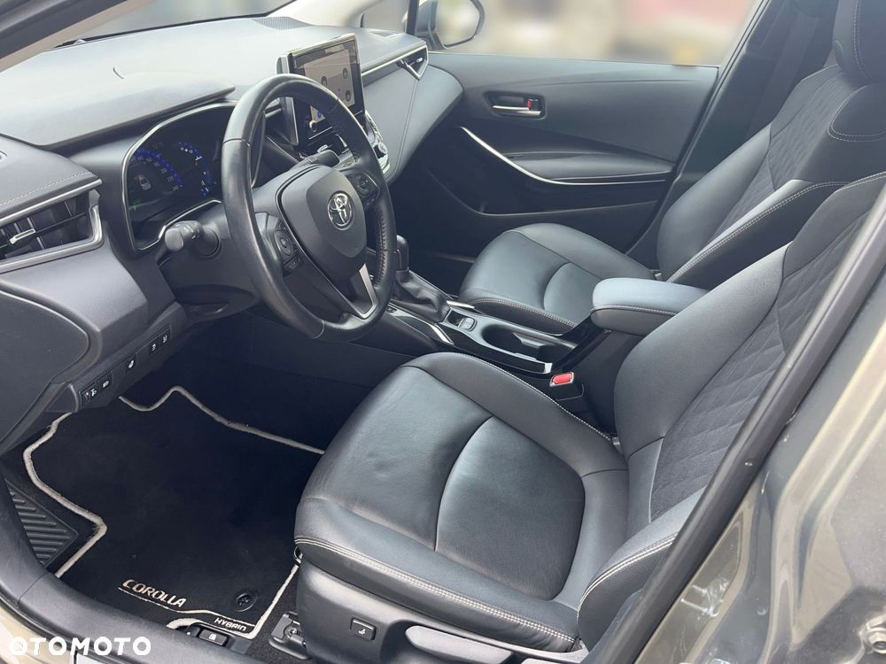 Toyota Corolla 1.8 Hybrid Executive - 8