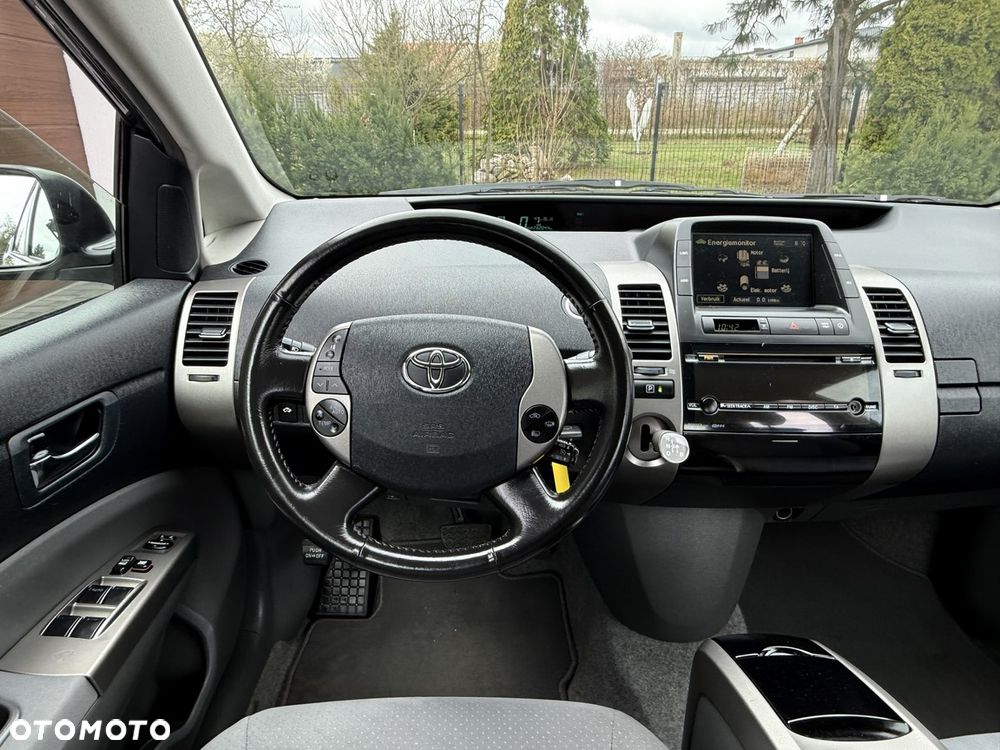 Toyota Prius 1.5 VVT-i Sol - 20