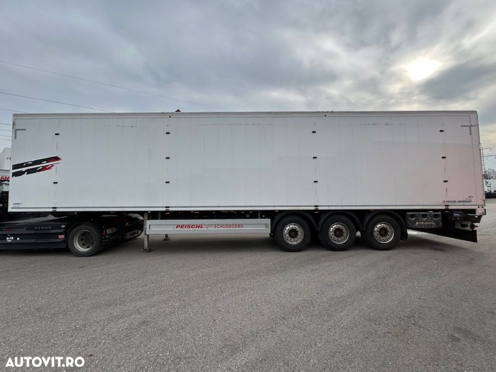 Alta Peischl, Walking floor, 2022, Jante Al, podea 10mm, factura externa - 9