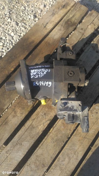 Silnik Hydrauliczny Volvo L30 L35 A6VM107DA5X  24801195 - 1