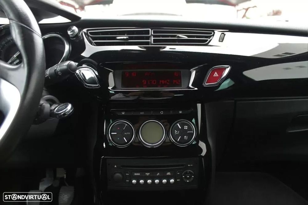 Citroën DS3 1.6 HDi Airdream So Chic - 8