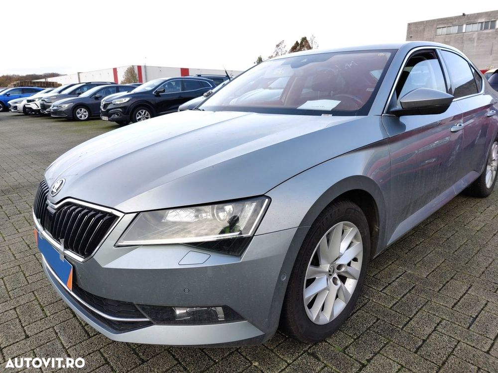 Skoda Superb 1.5 TSI DSG Ambition - 2