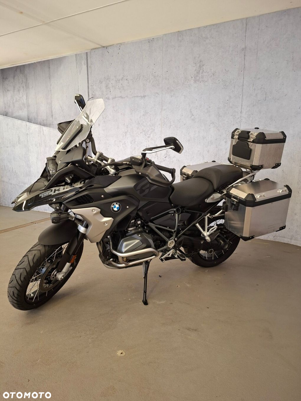 BMW R - 2