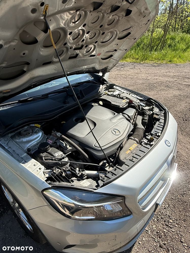 Mercedes-Benz GLA 250 4-Matic - 5
