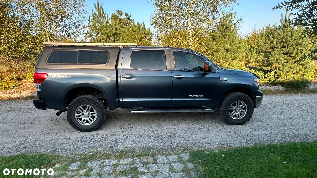 Toyota Tundra - 3
