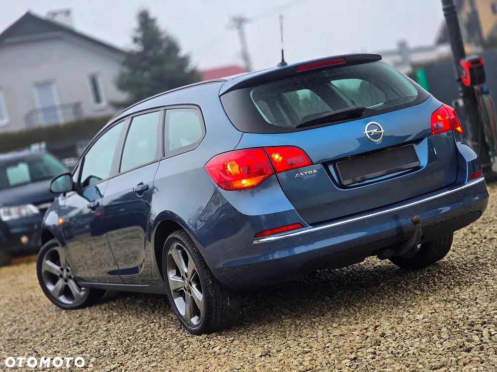 Opel Astra 1.4 Turbo Cosmo - 2