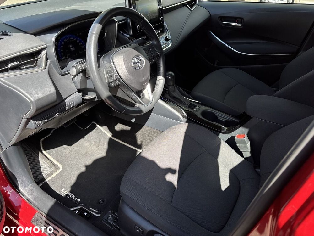 Toyota Corolla 1.8 Hybrid Comfort - 12