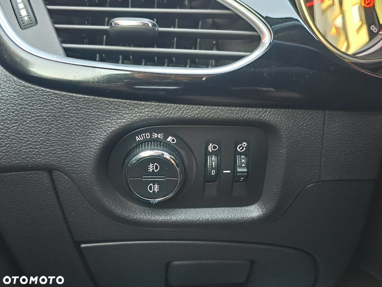 Opel Astra 1.4 Turbo Dynamic - 31