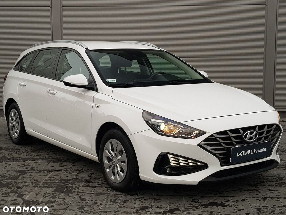 Hyundai i30 1.5 DPI Classic + - 4