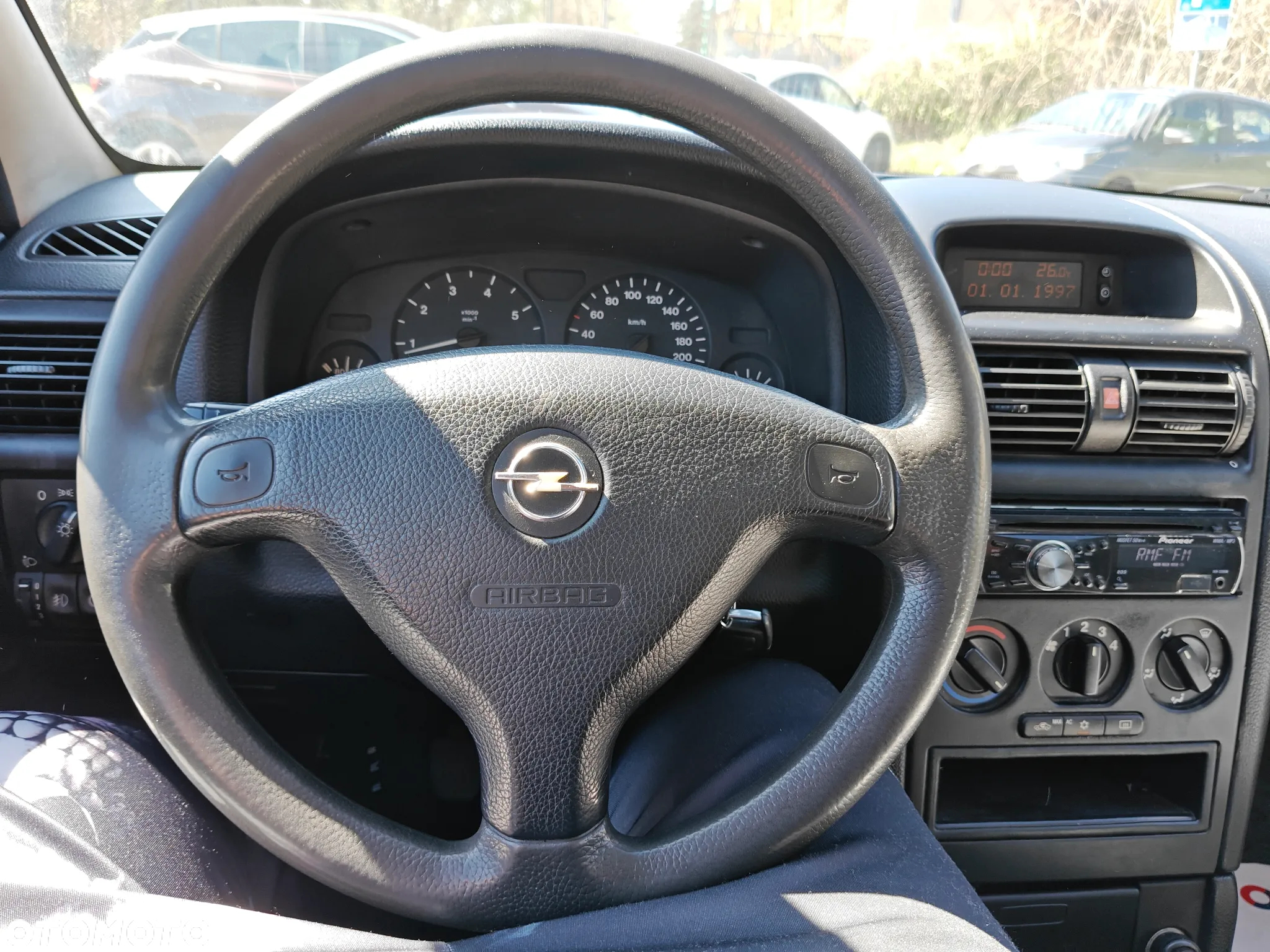 Opel Astra 1.6 Base - 20
