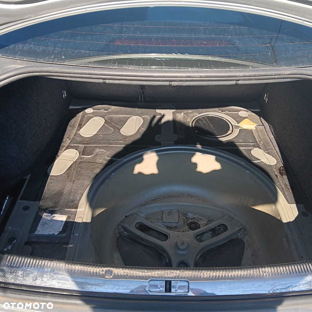 Volkswagen Passat - 3