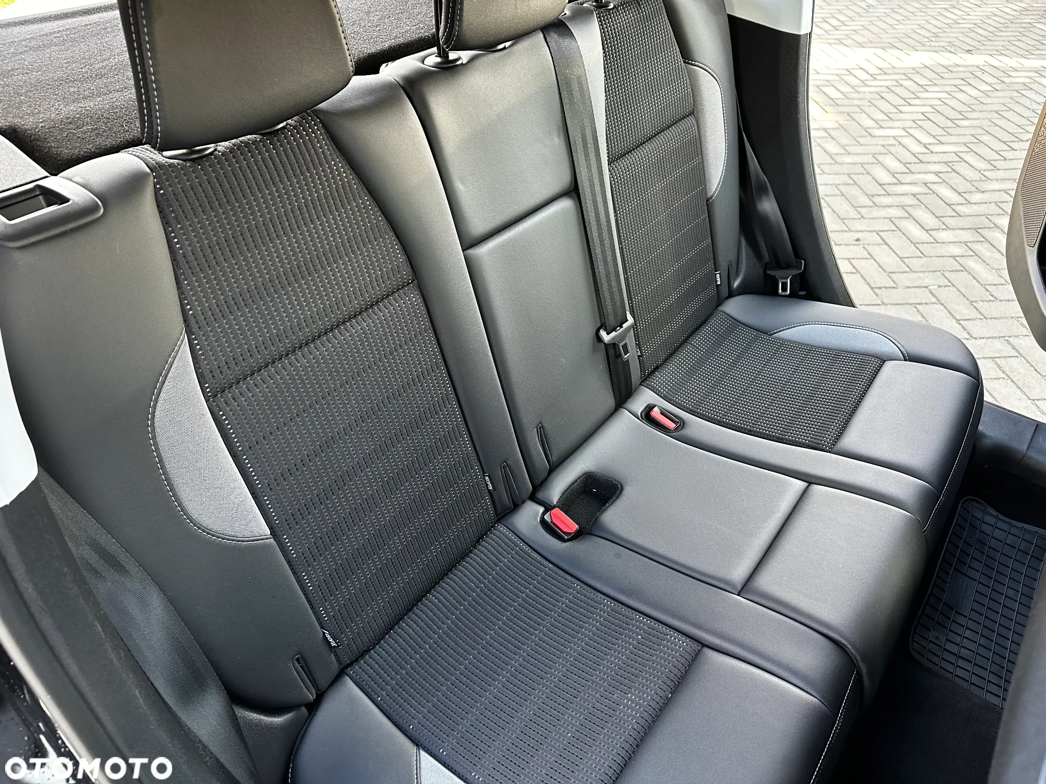 Peugeot 2008 - 23