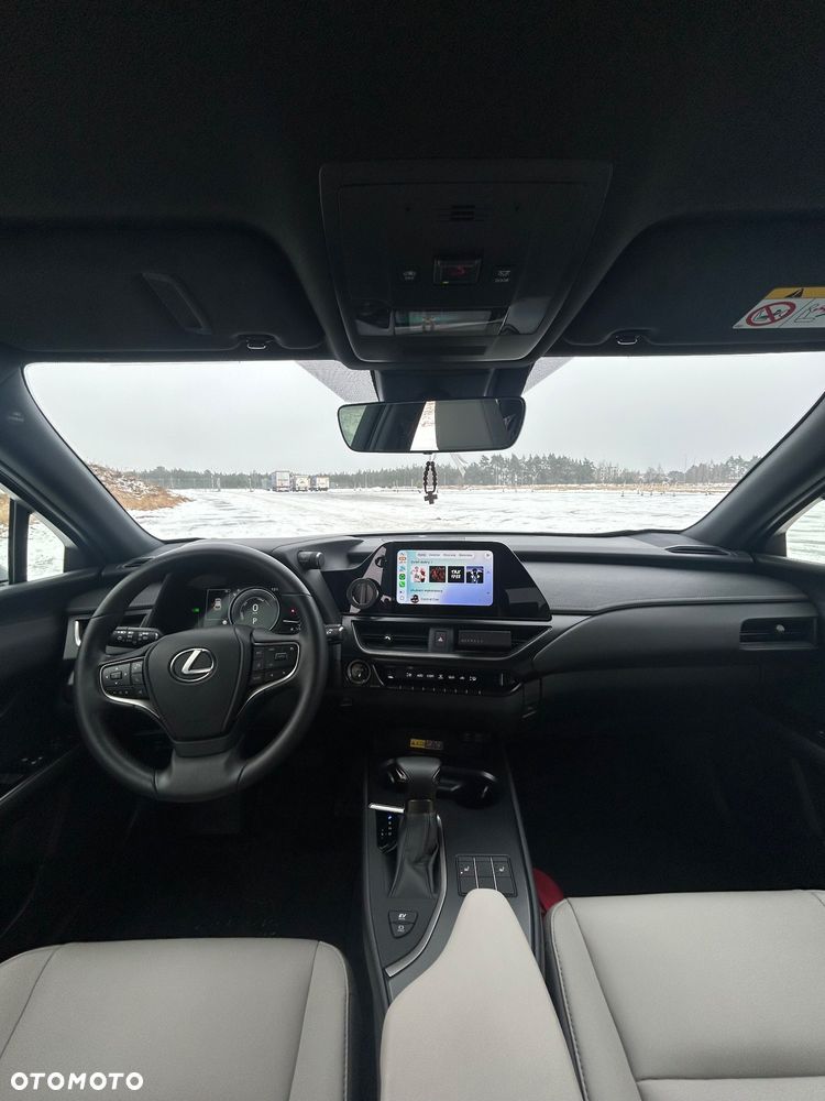 Lexus UX 250h F SPORT - 12