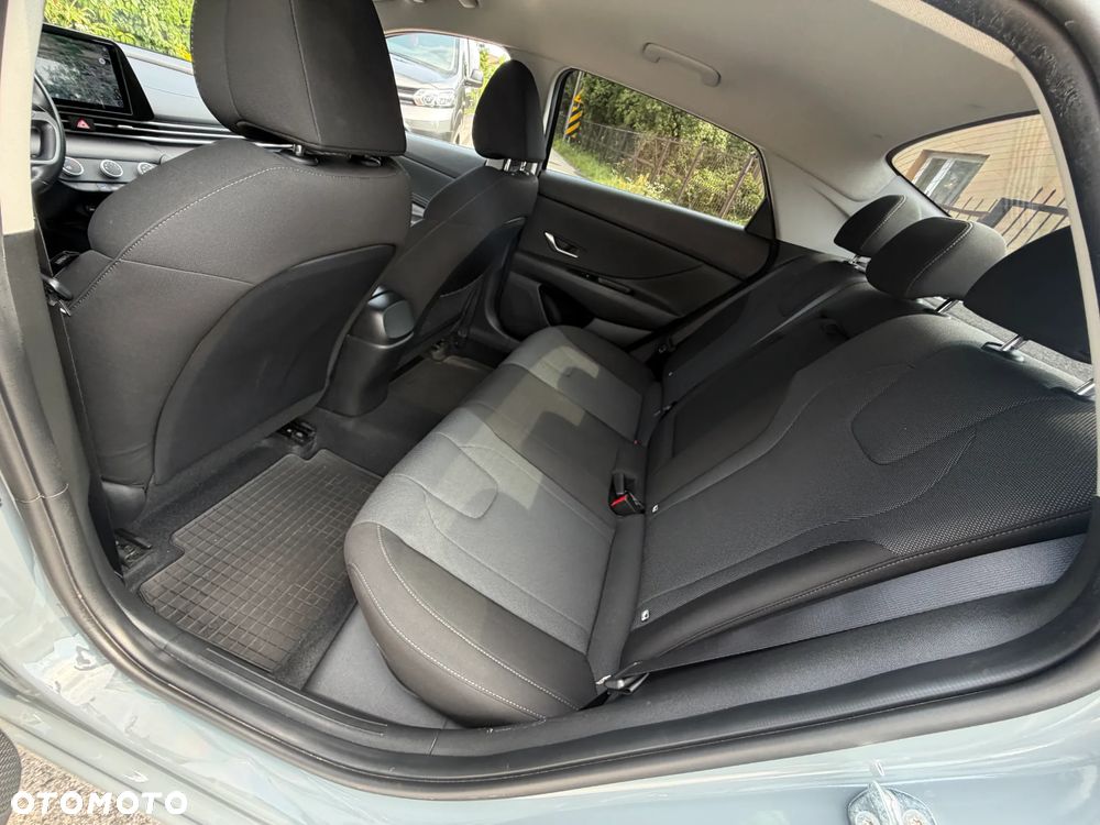 Hyundai Elantra 1.6 Modern CVT - 33