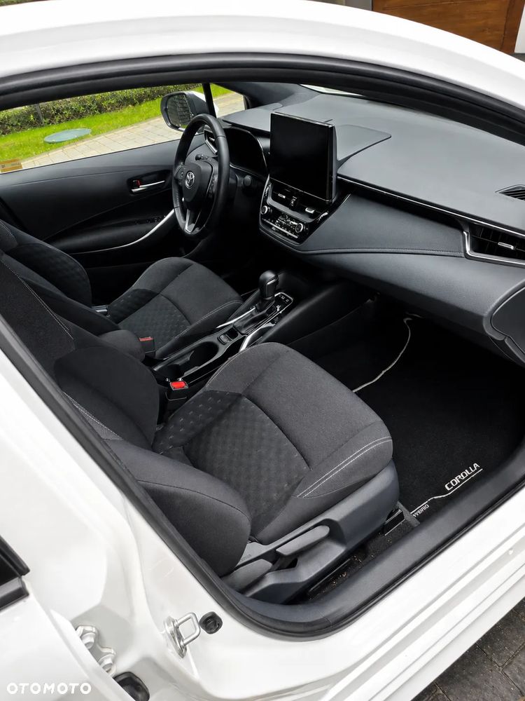 Toyota Corolla - 11