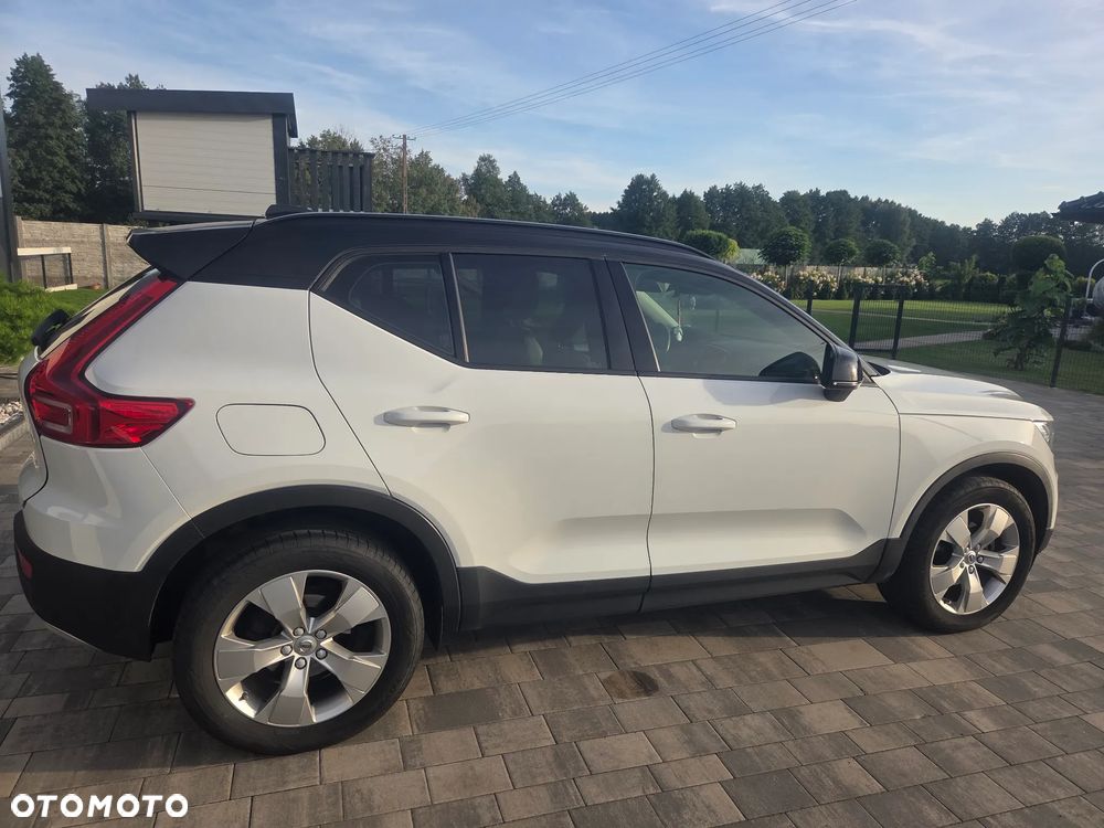 Volvo XC 40 T3 Momentum - 3