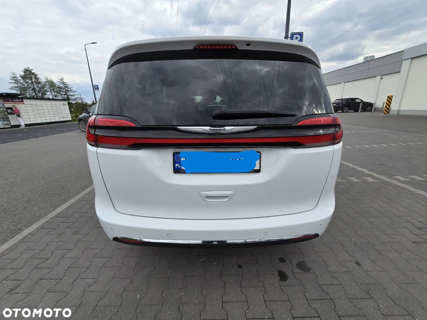 Chrysler Pacifica - 9