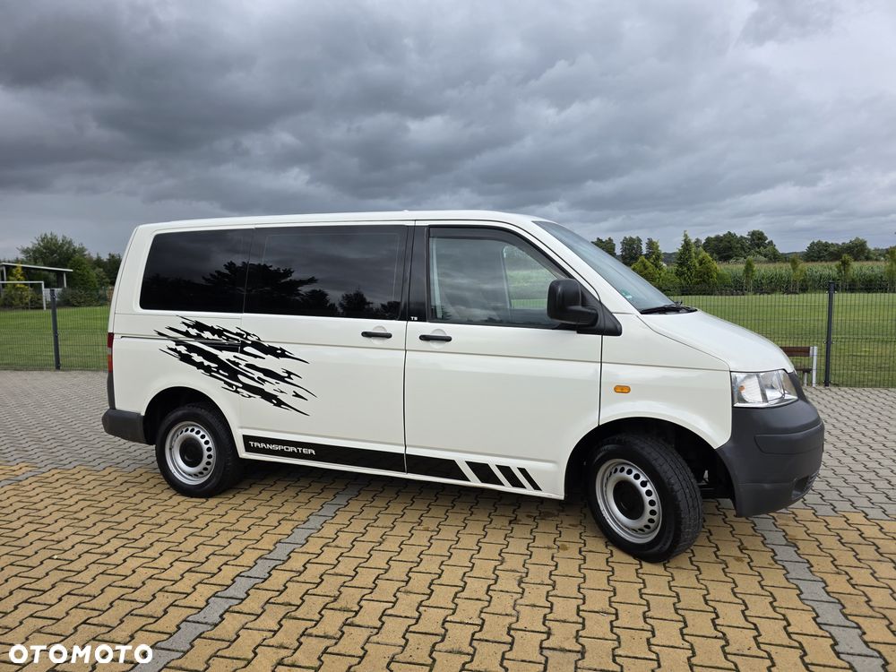 Volkswagen Transporter - 4