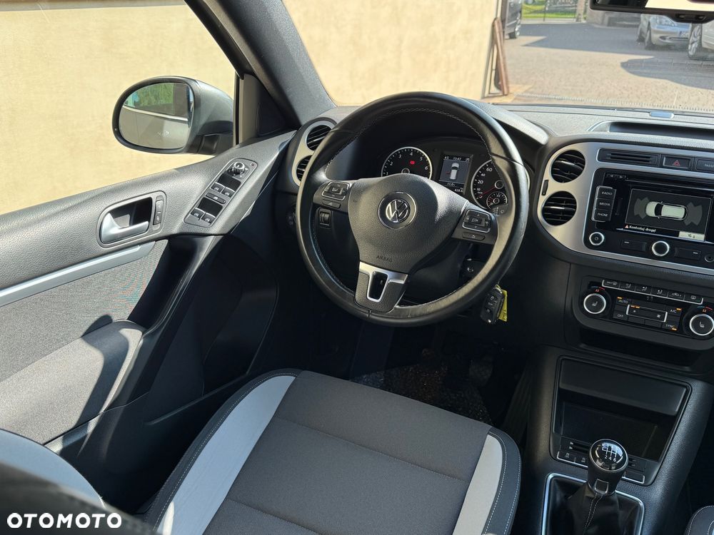 Volkswagen Tiguan - 14