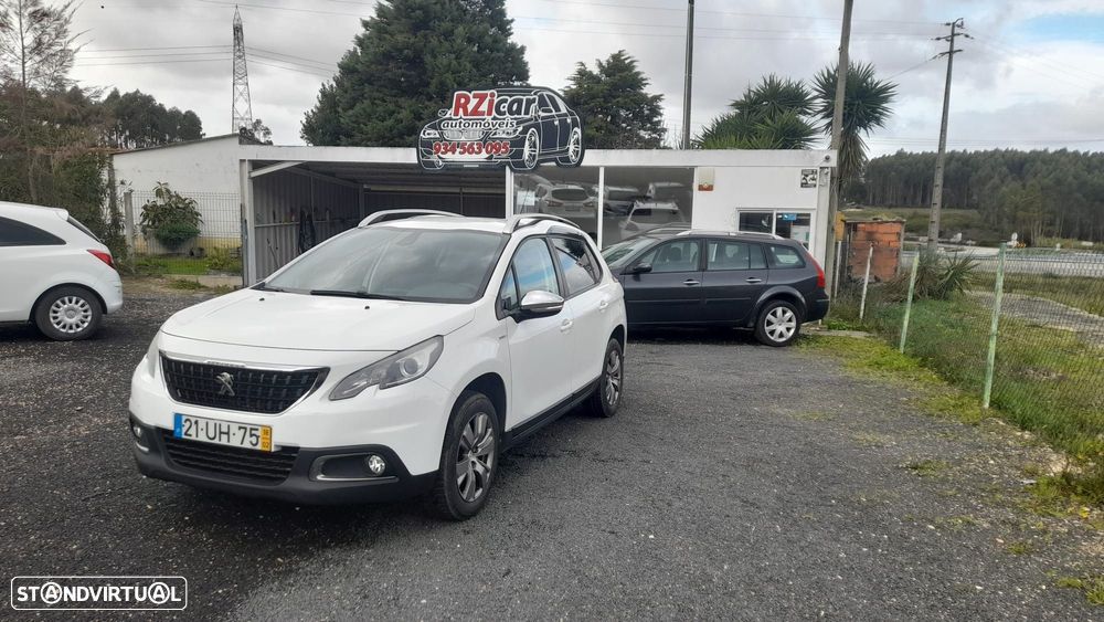Peugeot 2008 1.2 PureTech Style - 1