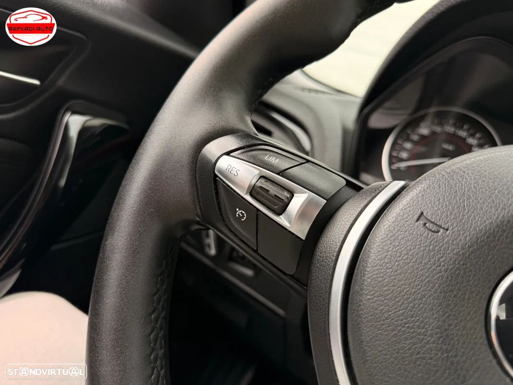 BMW 116 d Sport Line - 18