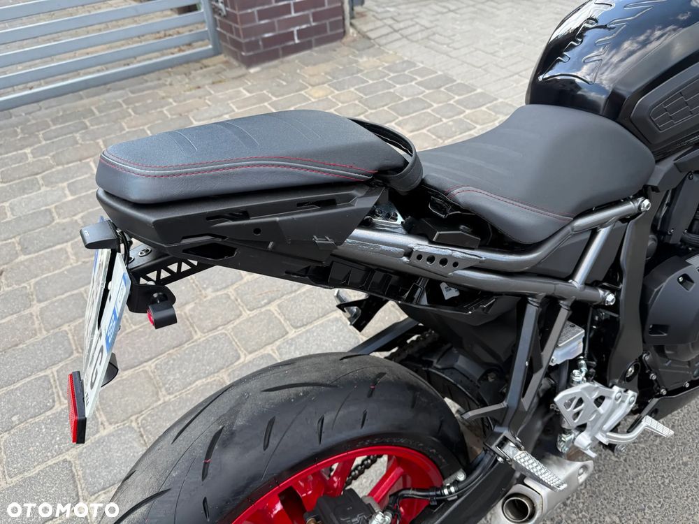 Suzuki GSX - 34