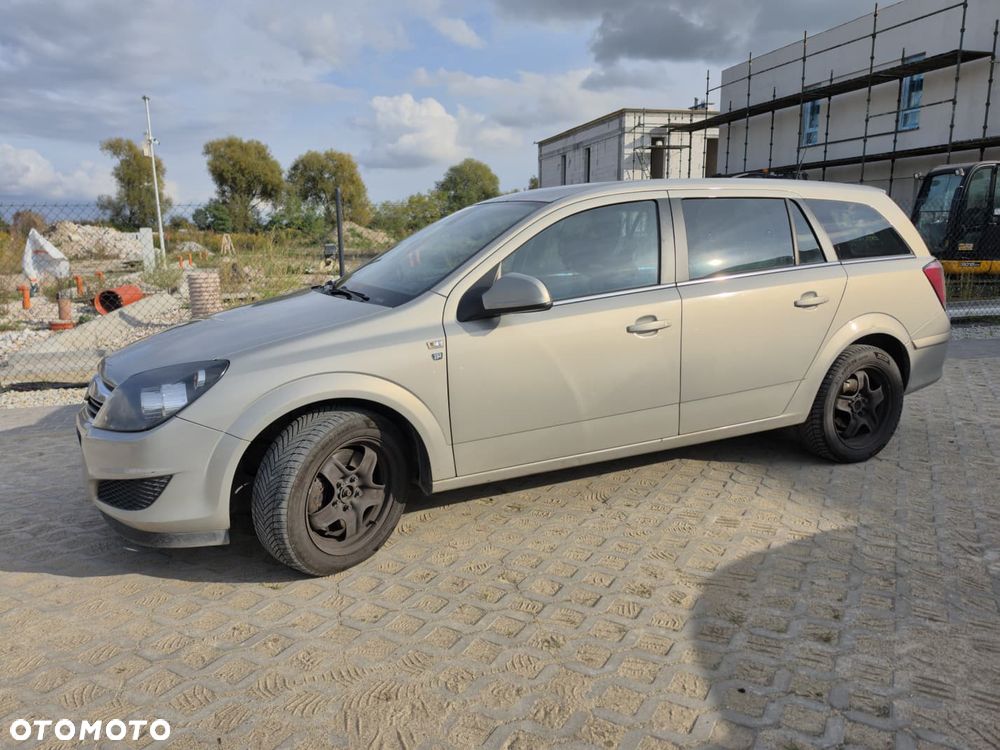 Opel Astra 1.9 CDTI 111 - 2