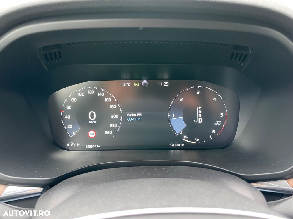 Volvo XC 60 D5 AWD Geartronic Inscription - 29