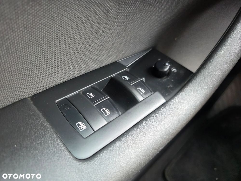 Audi A3 Sportback 1.6 TDI DPF Ambition - 14