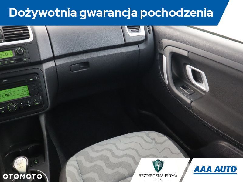 Skoda Fabia - 10