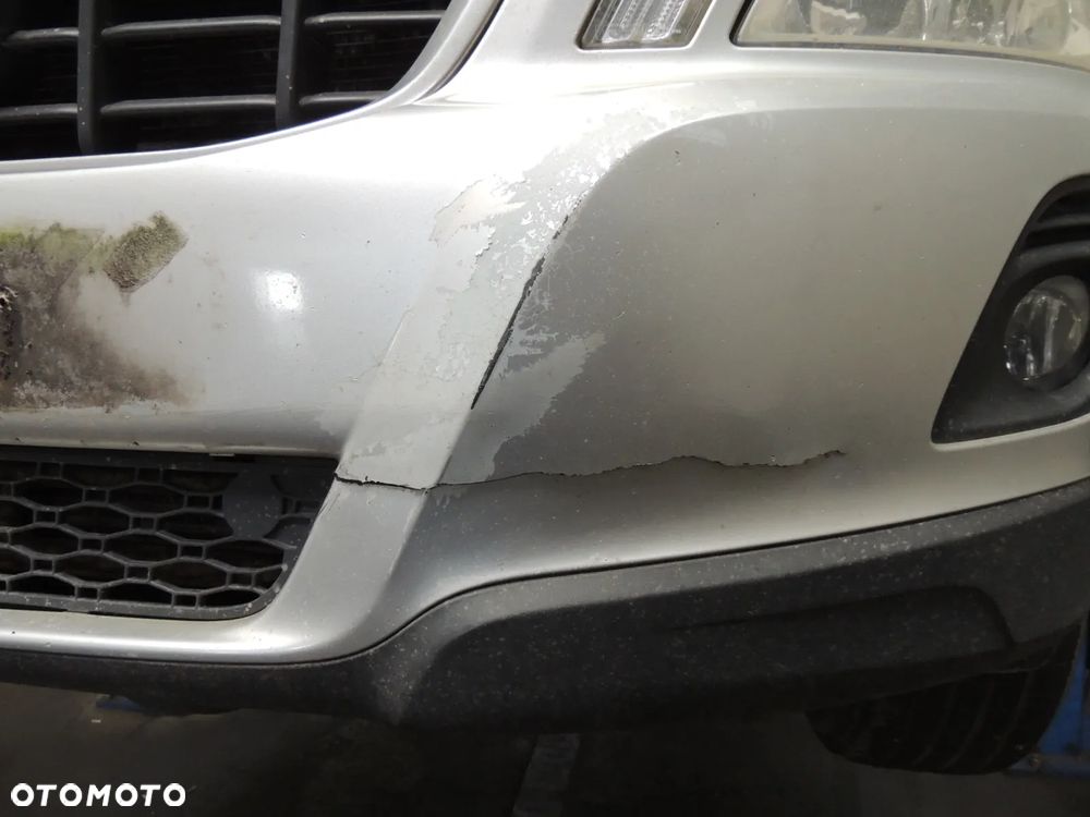 Zderzak przód VOLVO XC60 I uszkodzony - 4
